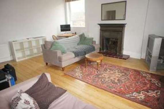 2 bedroom Flat to re...